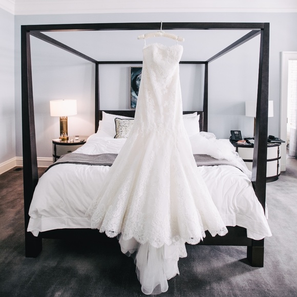 Bridal Gown - Enzoani Dakota Elegant Wedding Gown - Picture 7 of 16